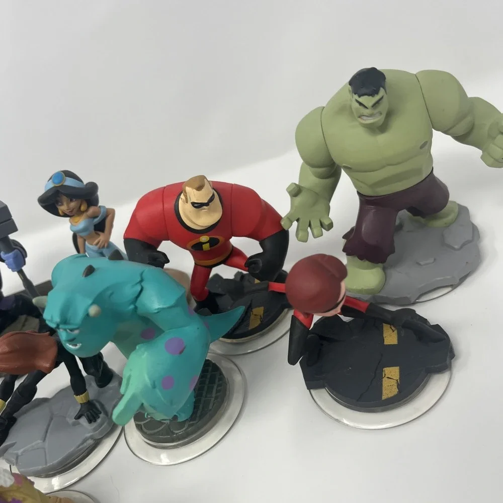 Lot of 20 Disney Infinity 2.0 Figures Avengers Incredible Monsters Inc Marvel‎